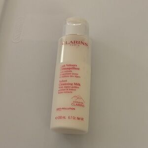 Clarins Velvet Cleansing Milk - White